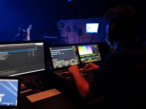 The live streaming setup for VEEJOY.