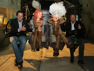 Michael and Roland Mack with two characters from the film ARTHUR and the Minimoys at the attraction of the same name in Europa-Park.