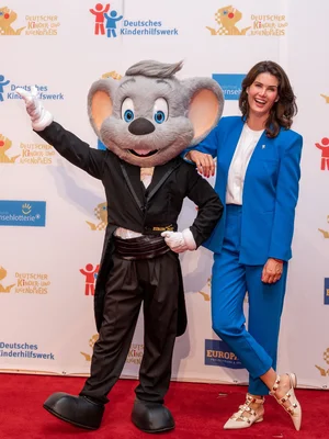 Miriam Mack and Ed Euromaus on the red carpet at the German Children and Youth Prize.