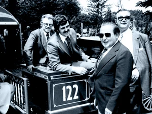 Roland Mack with the former finance minister and other invited guests on the Panorama Train at the opening of Europa-Park in 1975.