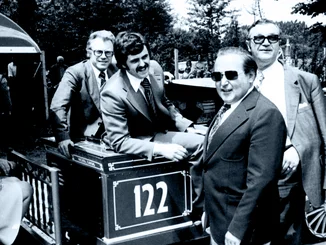 Roland Mack with the former finance minister and other invited guests on the Panorama Train at the opening of Europa-Park in 1975.