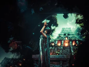 A show featuring a woman in a dark atmosphere.
