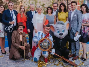 La famille Mack au complet lors de l’inauguration de l'hôtel « Krønasår » à Europa-Park Resort.