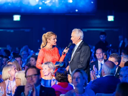 Press photos Jürgen Mack in an interview at Europa-Park's 50th anniversary gala.