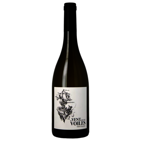 A bottle of 'Le Vent dans les Voiles Blanc' wine