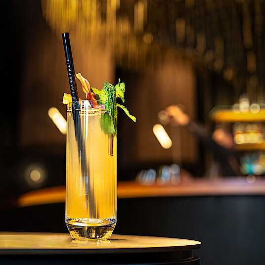 Exclusive Eatrenalin cocktail 'BBQ Mint Smash' Eatrenalin cocktail ‘BBQ Mint Smash’ with mint and bacon
