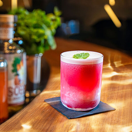 Exclusive Eatrenalin cocktail 'Samba' Eatrenalin cocktail ‘Samba’ made from red berries and lemon