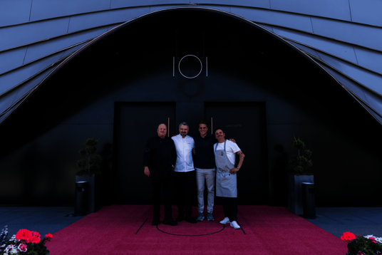Menü Premiere im Juni 2026 2-Sterne-Koch Peter Hagen-Wiest mit den 2-Sterne-Köchen Dieter Koschina und Hans Neuer sowie Thomas Mack.